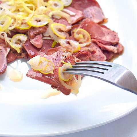 豚タンスモークスライス200g 国産豚 タン スライス 焼肉 豚タン 豚たん 焼ホルモン 食品 食べ物 珍しい 珍味 コリコリ